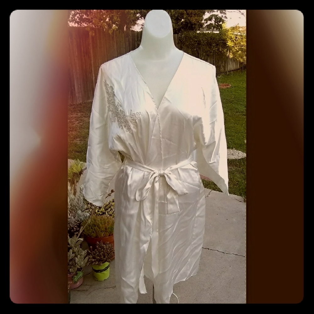 Vintage Oyo Satin Negligee Robe